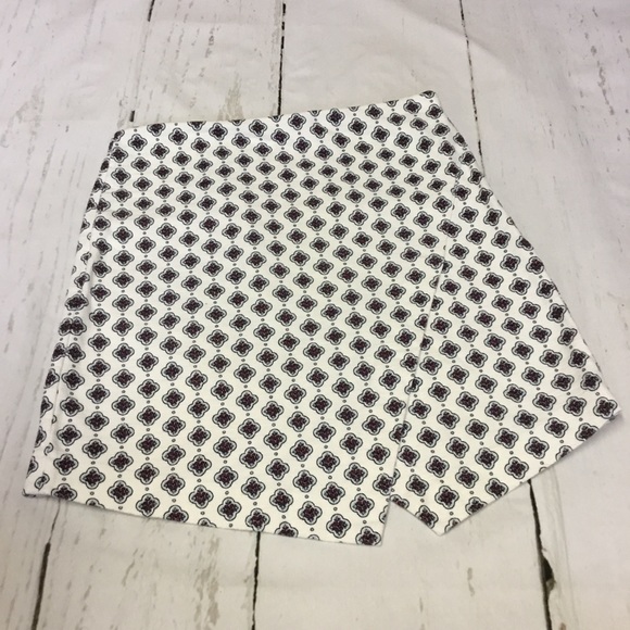 Loft Floral Skirt - Picture 4 of 7